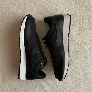 Nike | Shoes | Nike Air Tailwind 79 Se Black White Running  display picture 1